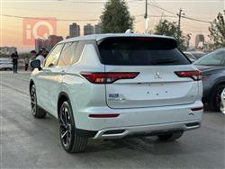 میتسوبیشی ئاوتلاندەر